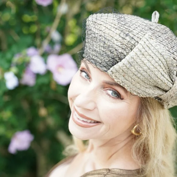 Hat - Picture 5 of 6